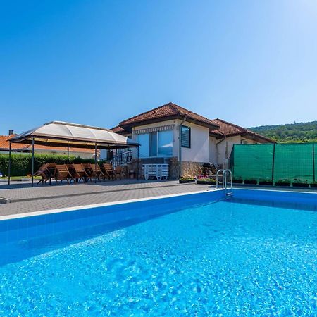 Geranium Holliday Villas Obrochishte Exterior photo