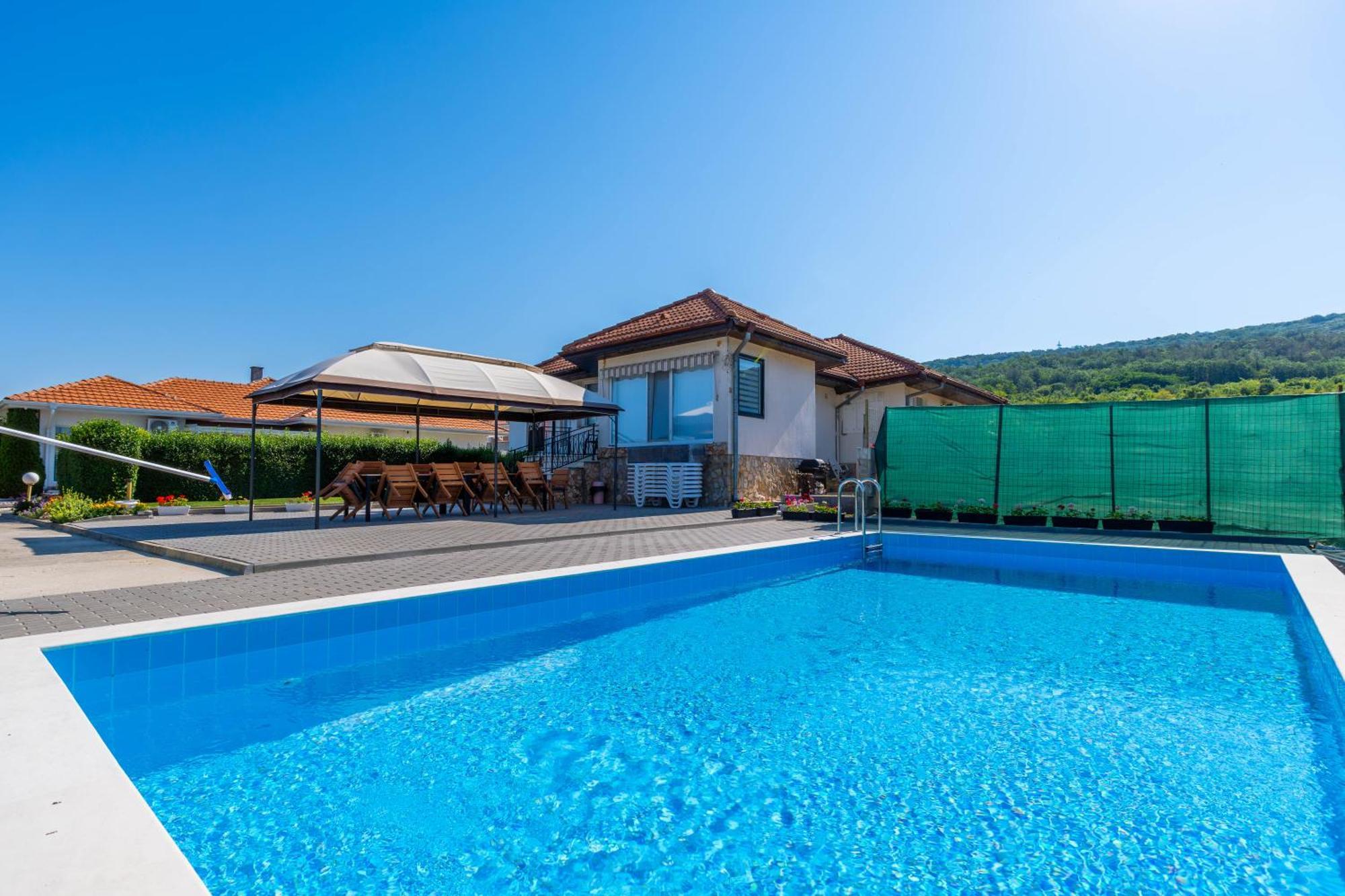 Geranium Holliday Villas Obrochishte Exterior photo